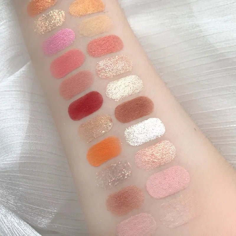 Eyeshadow Palette - myglowmuse