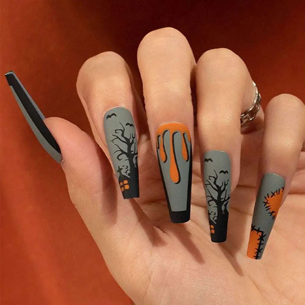 24PCS Black and White Lines Detachable Super Long Coffin Halloween False Nails Wear Fake Nails DIY Nail Art Decoration Manicure