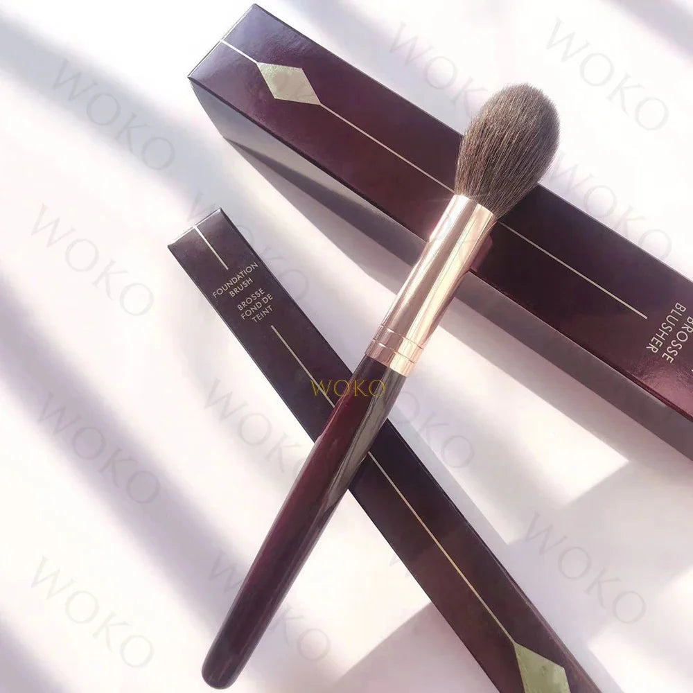 Brushes for powders, bronzers, rubores CT