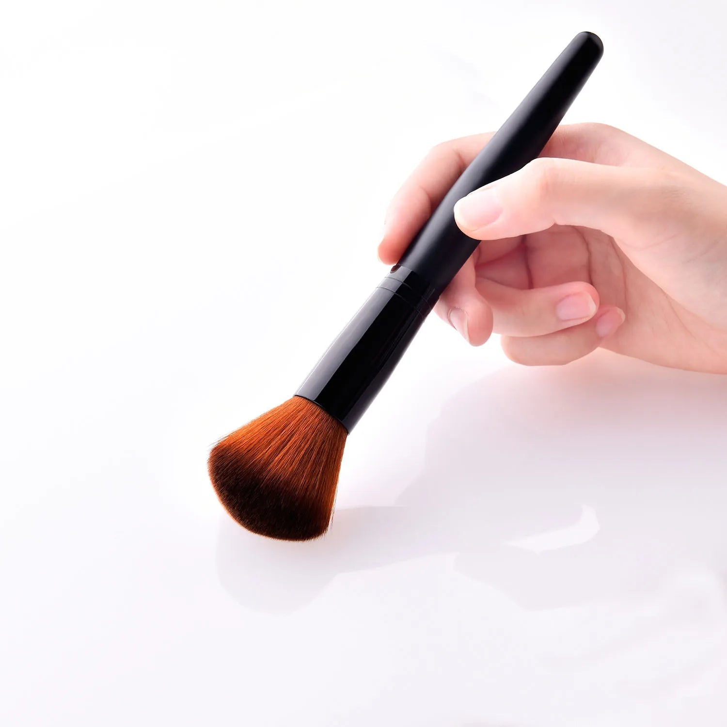 Brushes Eye - myglowmuse