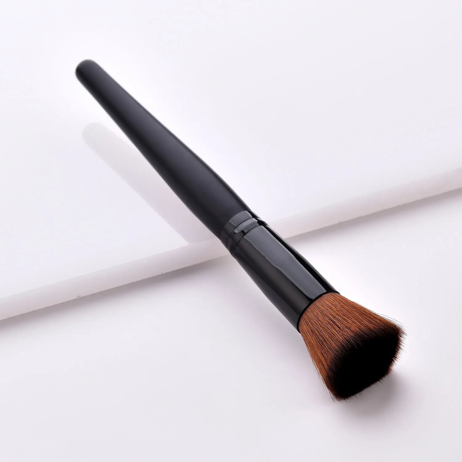 Brushes Eye - myglowmuse