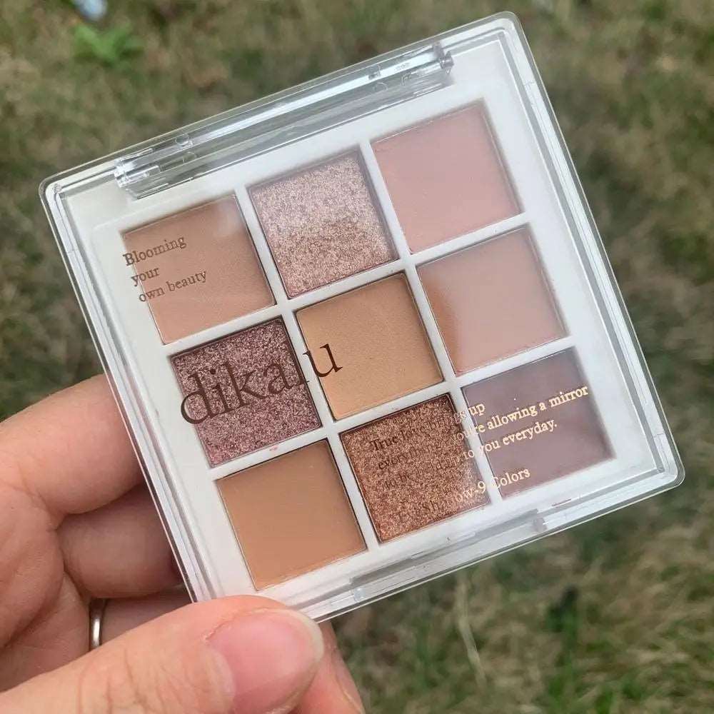Eye Shadow MISS LARA and DIKALU - myglowmuse
