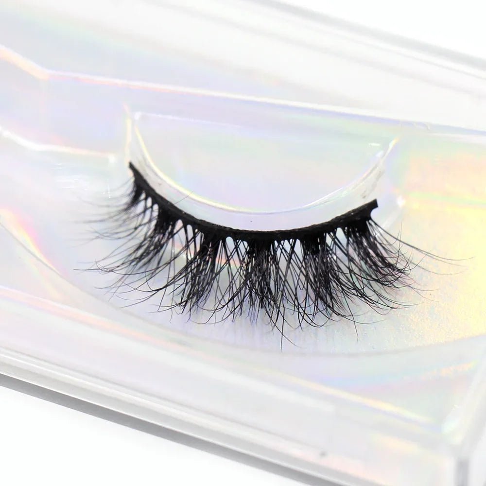 False Eyelashes - myglowmuse
