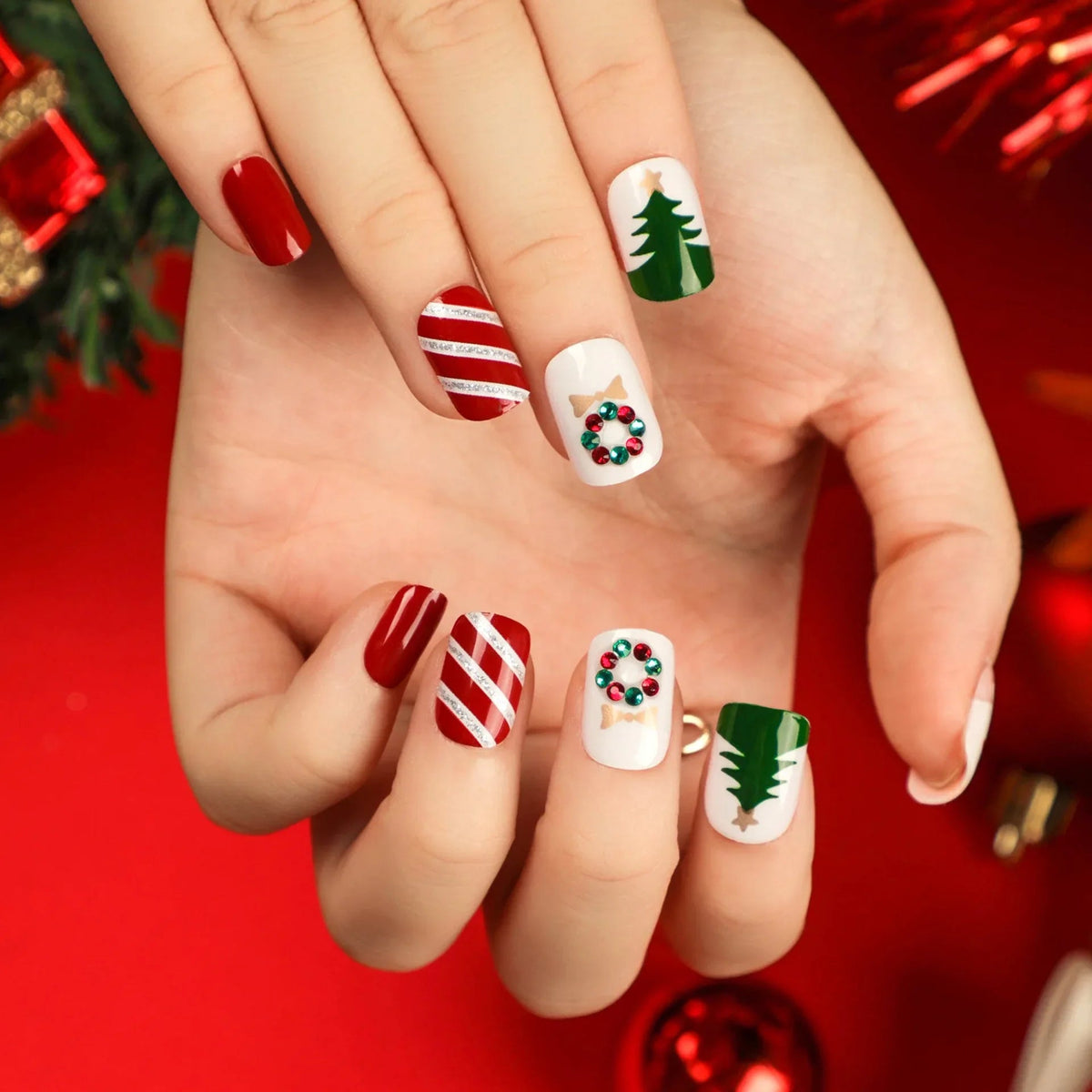 False Nails - myglowmuse