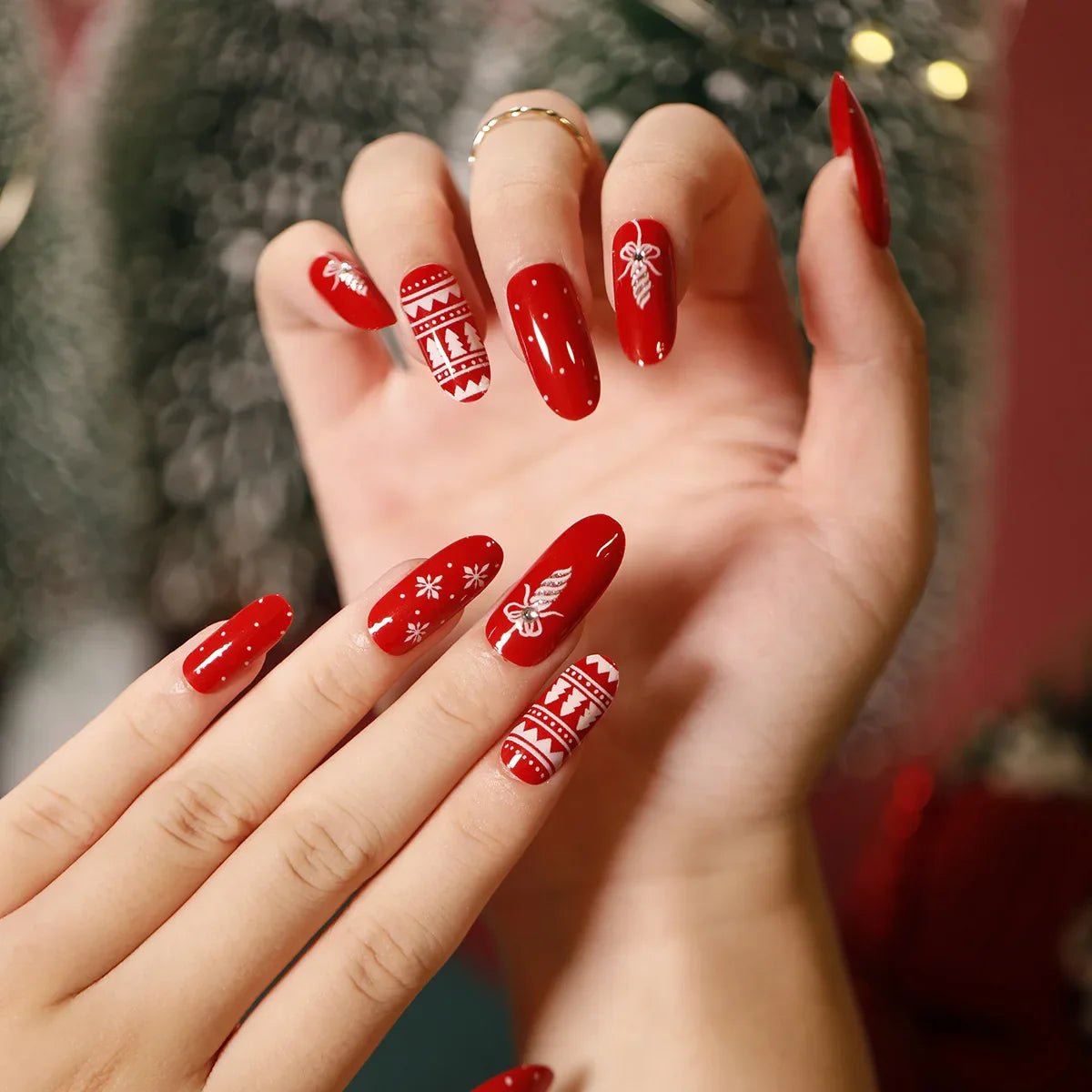 False Nails - myglowmuse