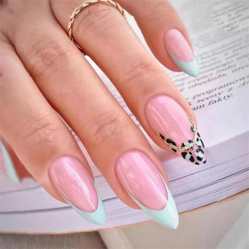 False Nails - myglowmuse
