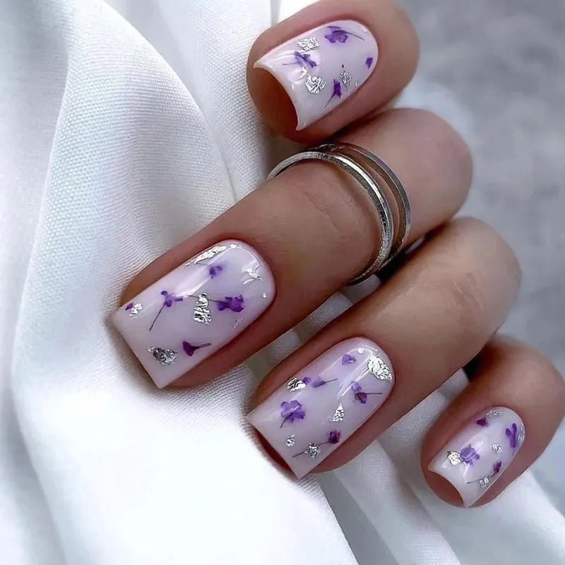 False Nails - myglowmuse
