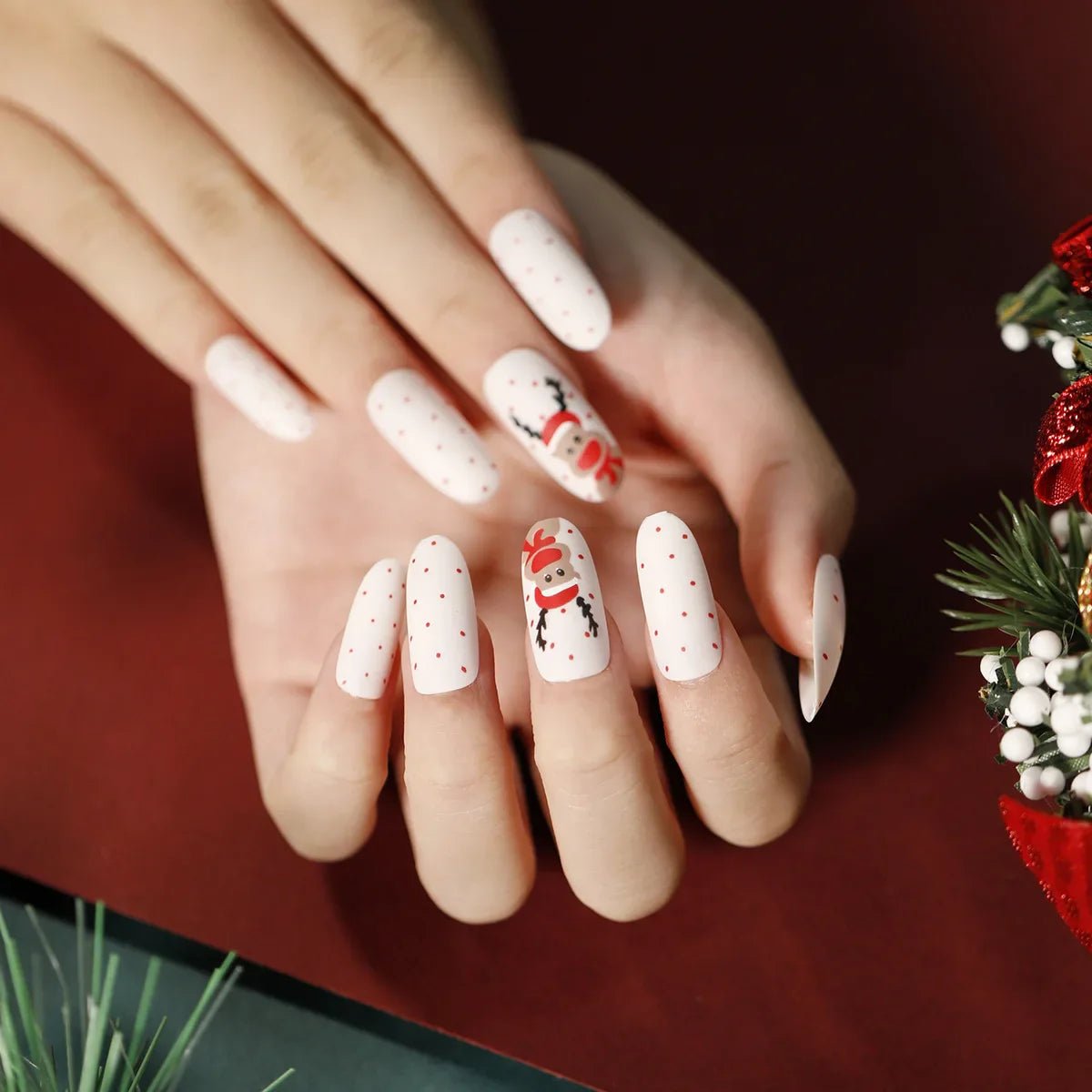 False Nails - myglowmuse