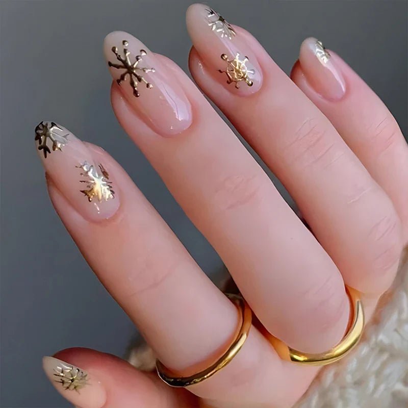 False Nails - myglowmuse