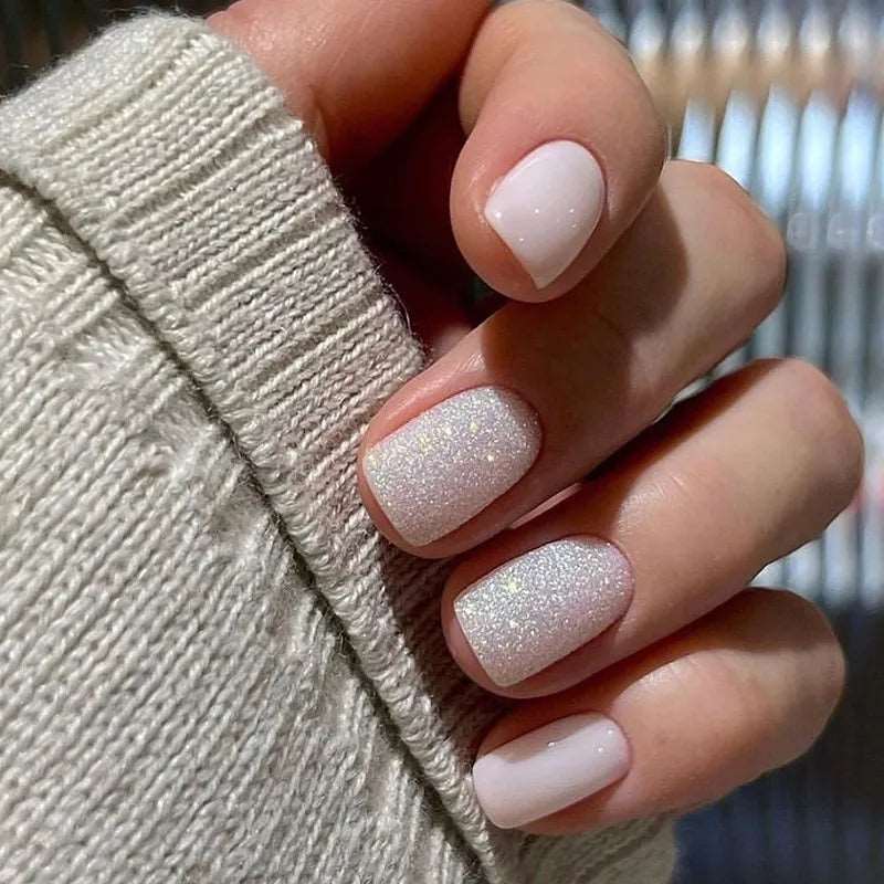 False Nails - myglowmuse